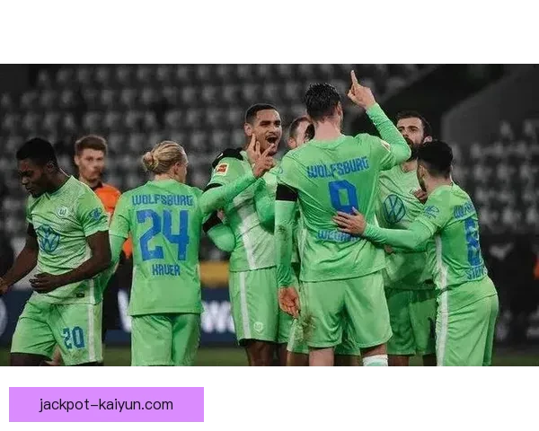 狼堡主帅风格逐渐显现,球队表现稳健备受关注 狼堡主帅风格逐渐显现,球队表现稳健备受关注