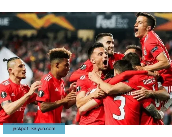 欧协联罗马连续夺冠后展现出强大的竞争力与稳定状态